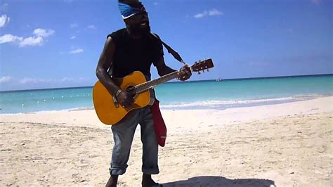 No woman no cry diyen jamaikalı reggae şarkıcısı